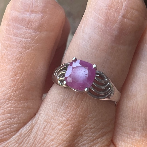 14k Ruby Ring - Picture 8 of 11